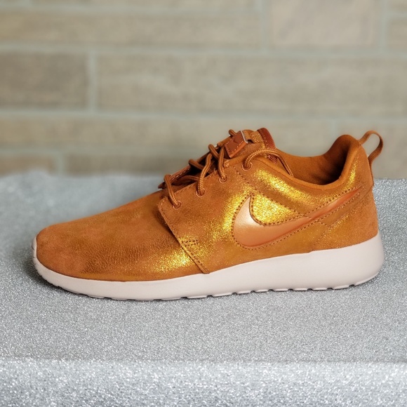 Nike Roshe One - Picture 3 of 7